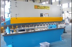 折彎機性能強弱和折彎機價格的關(guān)系